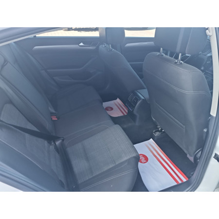 VOLKSWAGEN-PASSAT-1.5 TSI ACT 150 PS BUSINESS DSG - 2