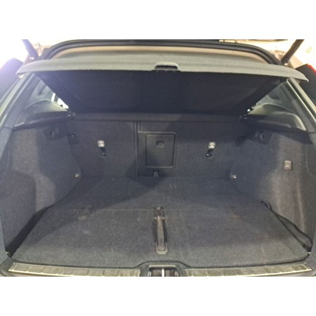 VOLVO-XC40-1.5 T2 129HP PLUS BRIGHT 8AT - 3