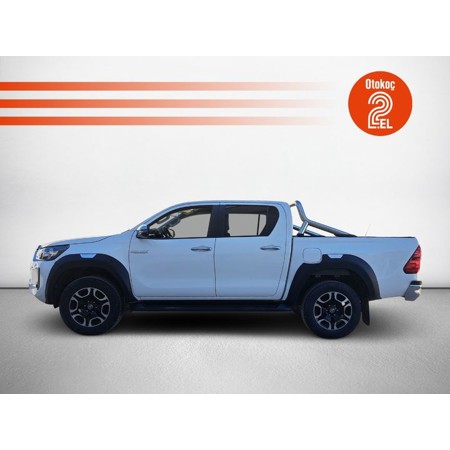 TOYOTA-HILUX-2.4D-4D 4x2 ADVENTURE AT - 2