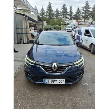 RENAULT-MEGANE-SEDAN ICON 1.3 TCE 140 BG EDC