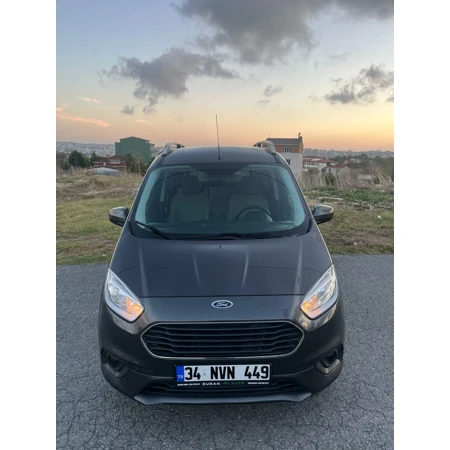 FORD TOURNEO COURIER TITANIUM
