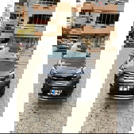 2018 MODEL KİA STONİC TERTEMİZ TRAMERSİZ - 2