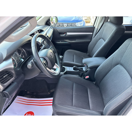 TOYOTA-HILUX-2.4L 4x2 ADVENTURE AUTO - 2