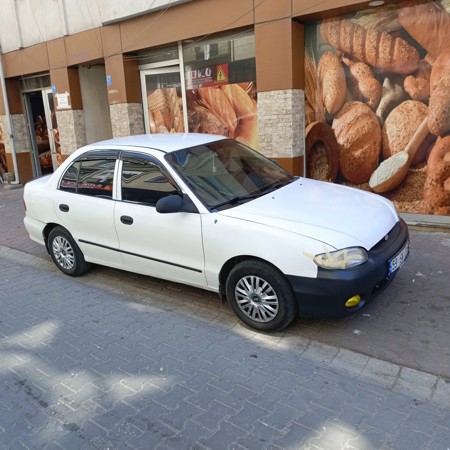 Hyundai accent lx - 3