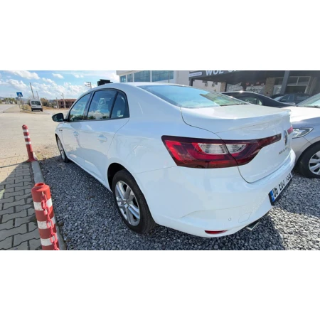 RENAULT MEGANE 2019 MODEL HATASIZ görsel 2