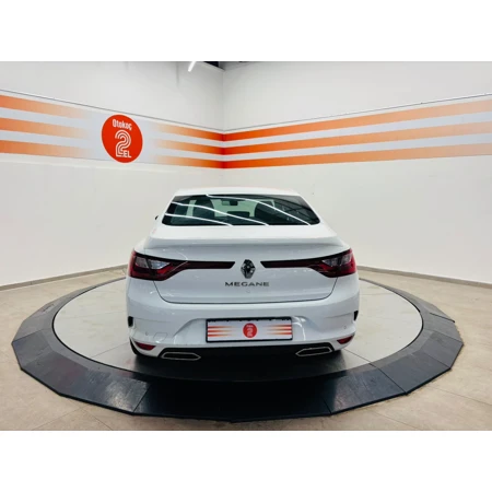 RENAULT-MEGANE-SEDAN TOUCH 1.3 TCE 140 BG EDC görsel 9