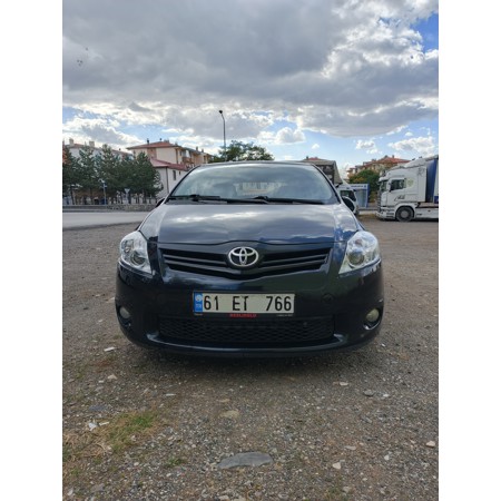 Temiz bakımlı binek araç  - 1