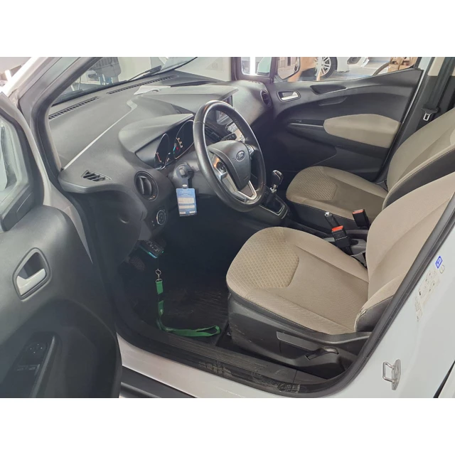Ford TOURNEO COURIER 2022 56.249 km 4