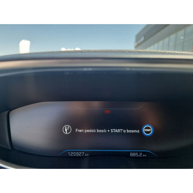 Peugeot 3008 2018 125.930 km 7
