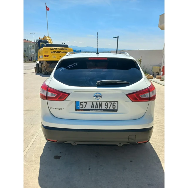 Nissan QASHQAI 2016 130.000 km 2