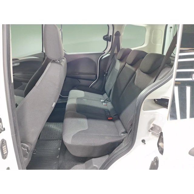 Ford TOURNEO COURIER 2022 246.983 km 6