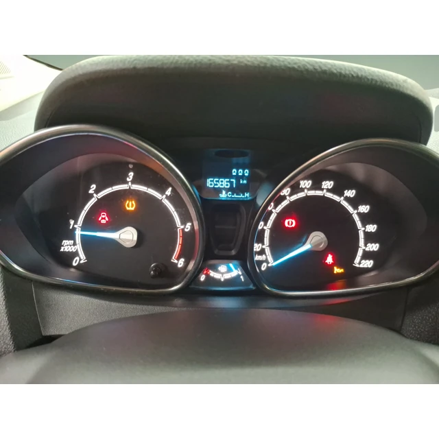 Ford TOURNEO COURIER 2021 165.862 km 5