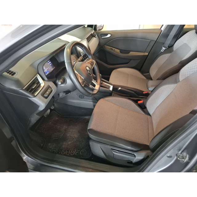 Renault CLIO 2024 53.682 km 4
