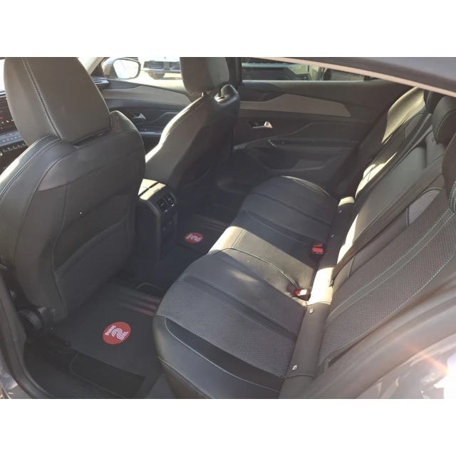 Peugeot 408 2025 61.058 km 6