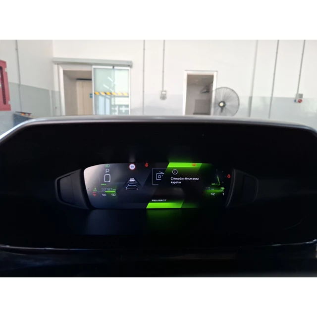 Peugeot 408 2025 53.183 km 5
