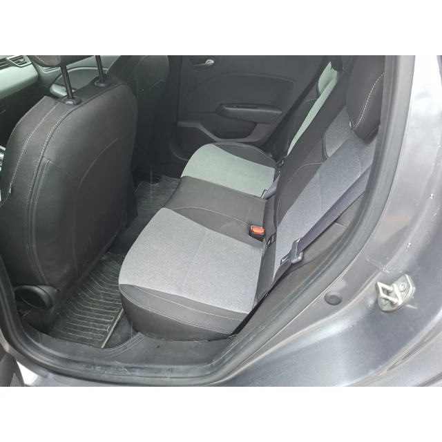 Renault CLIO 2024 78.029 km 6