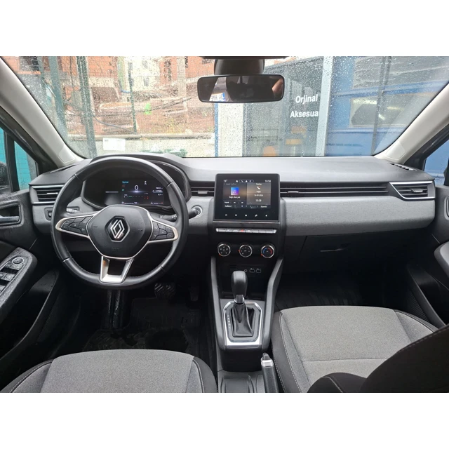 Renault CLIO 2024 78.029 km 7