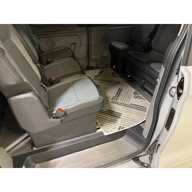 Ford TOURNEO CUSTOM 2025 9.650 km 5
