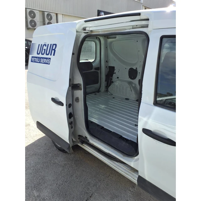 Renault EXPRESS 2022 81.085 km 6