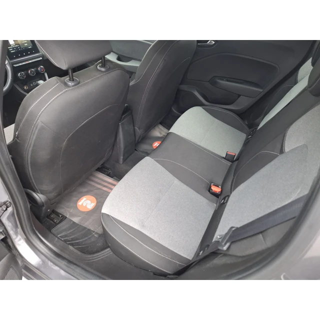 Renault CLIO 2024 69.000 km 6