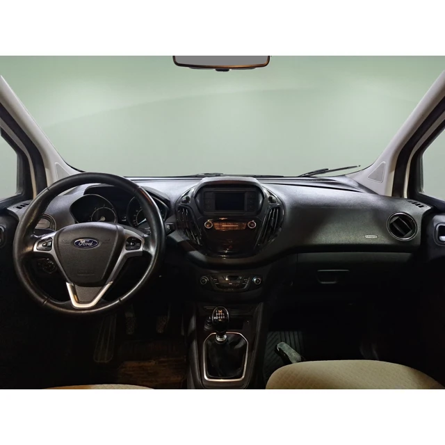 Ford TOURNEO COURIER 2022 166.892 km 7