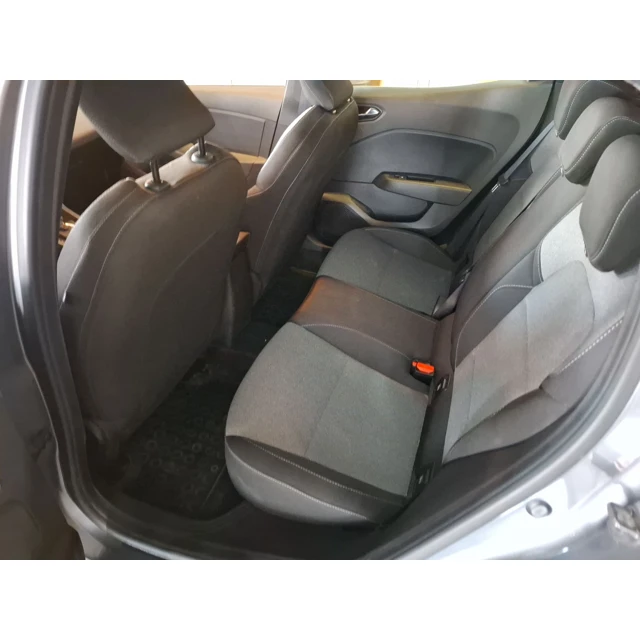 Renault CLIO 2024 53.682 km 6