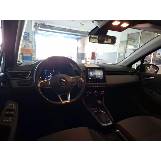 Renault CLIO 2024 53.682 km 7