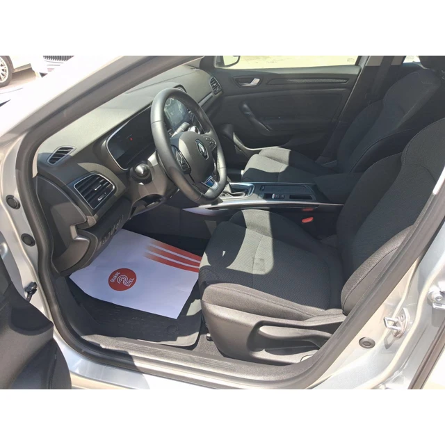 Renault MEGANE 2025 12.323 km 4