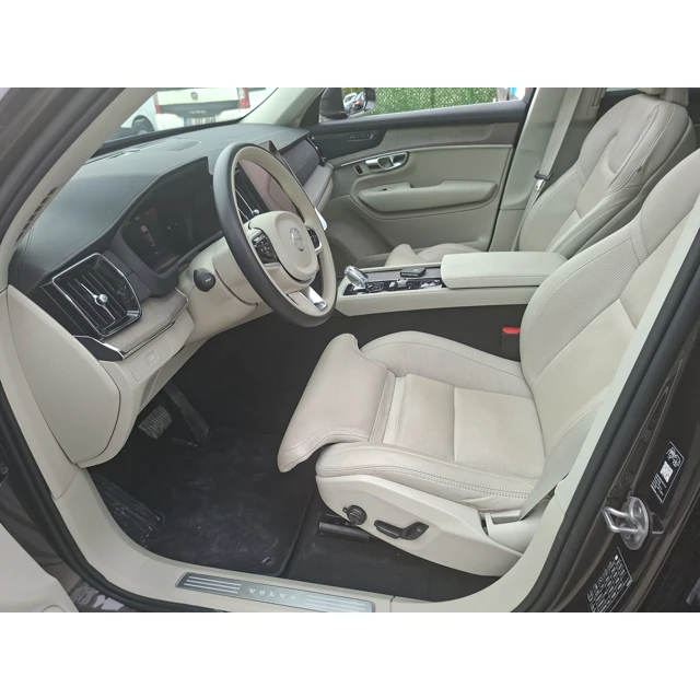 Volvo XC90 2025 18.123 km 4