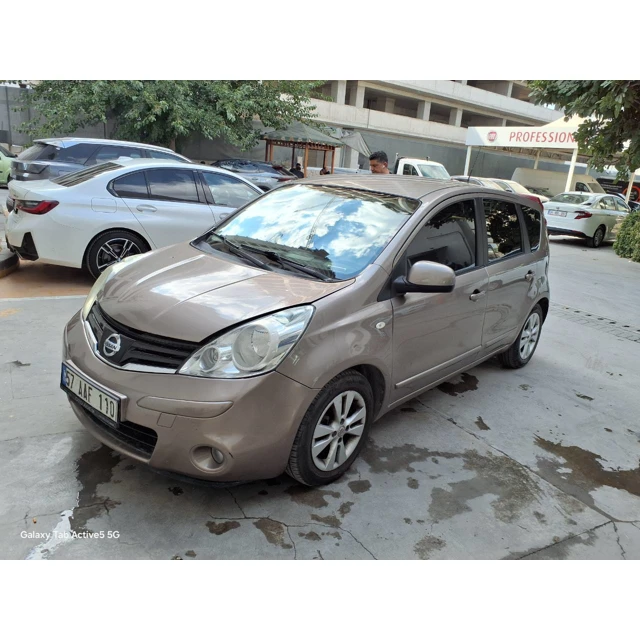 Nissan NOTE 2011 236.681 km 2