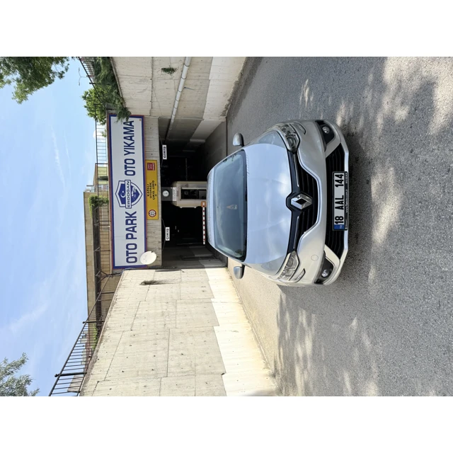 Renault MEGANE 2019 56.000 km 3