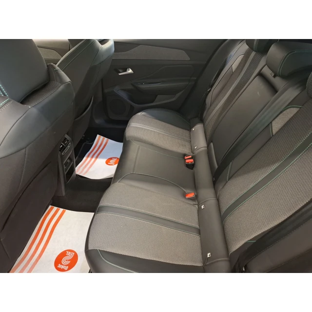 Peugeot 408 2025 56.283 km 6