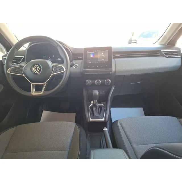 Renault CLIO 2024 24.931 km 6