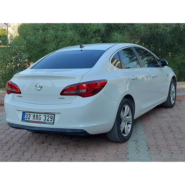 Opel ASTRA 2014 158.000 km 5