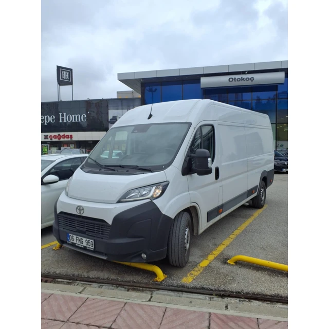 Toyota PROACE MAX 2025 11.496 km 2