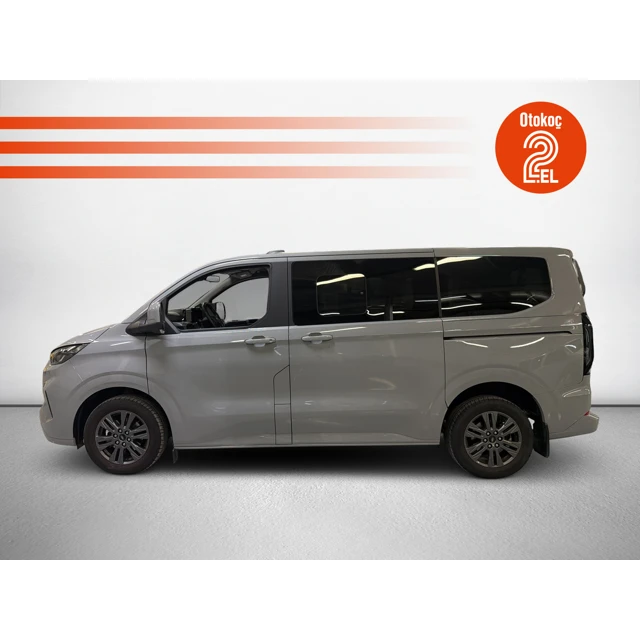 Ford TOURNEO CUSTOM 2025 9.650 km 4