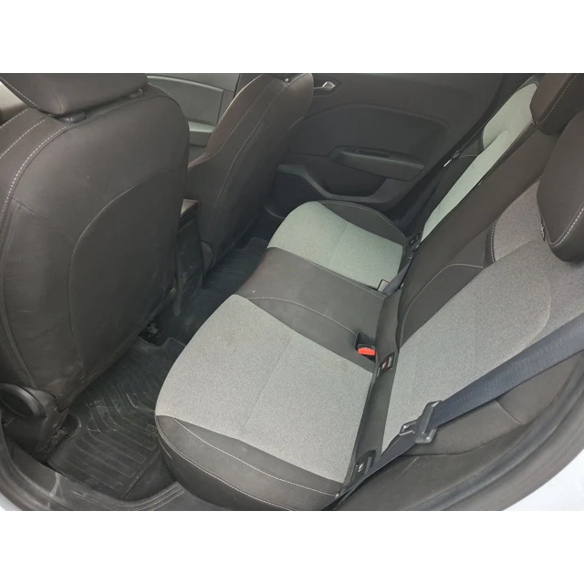 Renault CLIO 2024 88.741 km 6