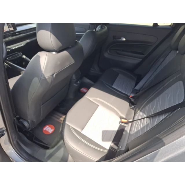 Jeep AVENGER 2025 8.787 km 6