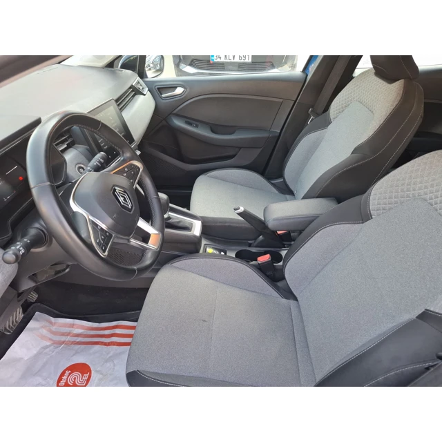 Renault CLIO 2024 74.530 km 4