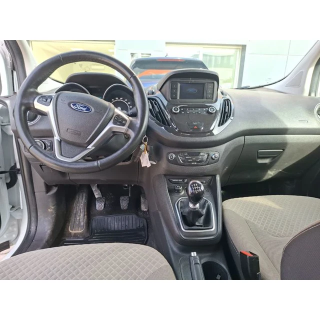 Ford TOURNEO COURIER 2023 115.782 km 6