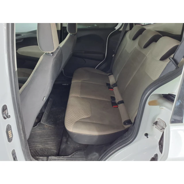 Ford TOURNEO COURIER 2022 87.248 km 6