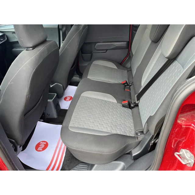 Ford TOURNEO COURIER 2025 62.851 km 6