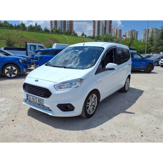 Ford TOURNEO COURIER 2023 56.563 km 2
