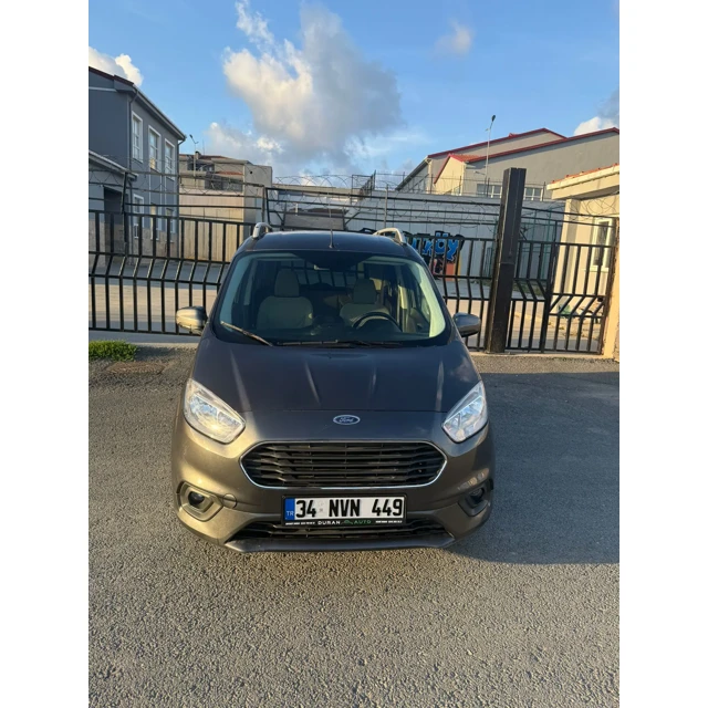 Ford TOURNEO COURIER 2023 55.000 km 2
