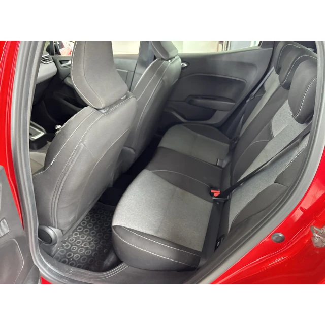 Renault CLIO 2024 78.646 km 6