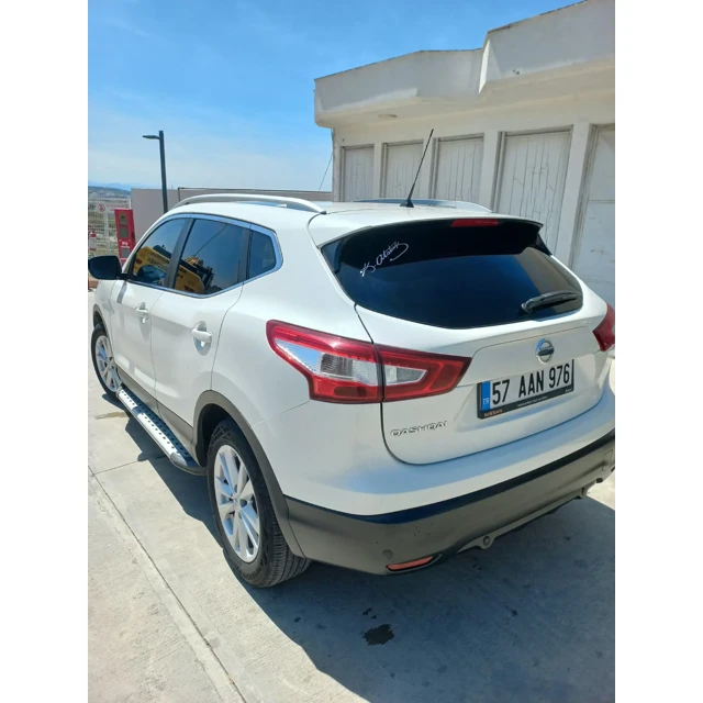Nissan QASHQAI 2016 130.000 km 4