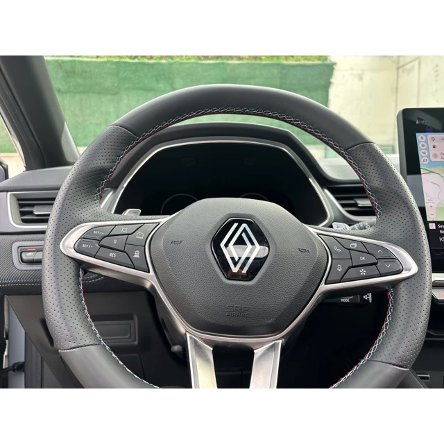 Renault CAPTUR 2025 16.915 km 7