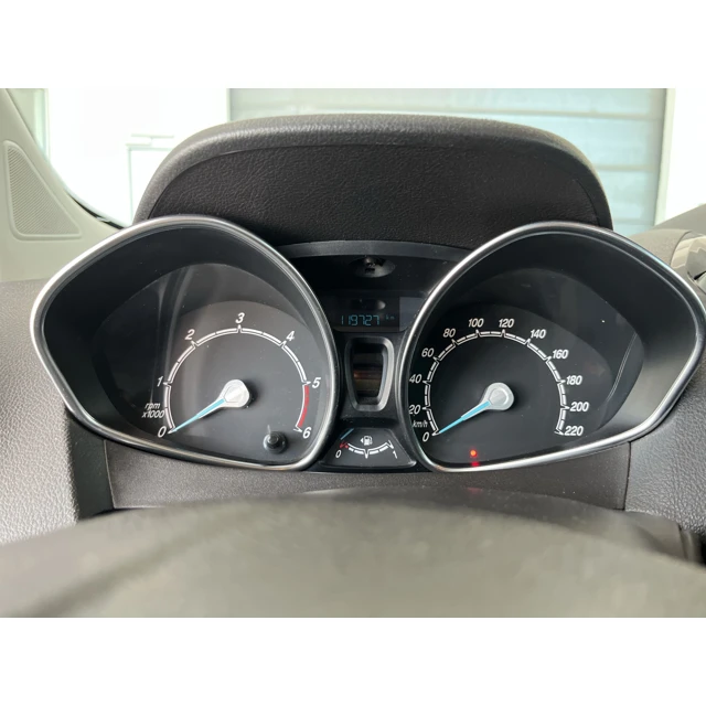 Ford TOURNEO COURIER 2022 119.725 km 7