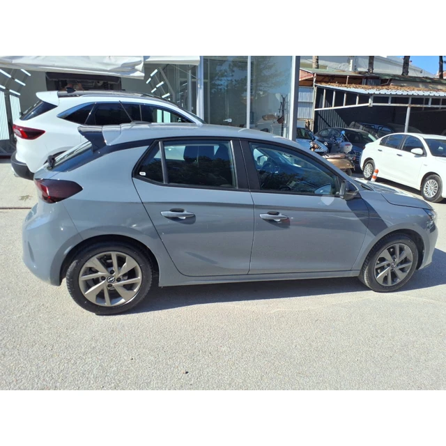 Opel CORSA 2024 71.084 km 3