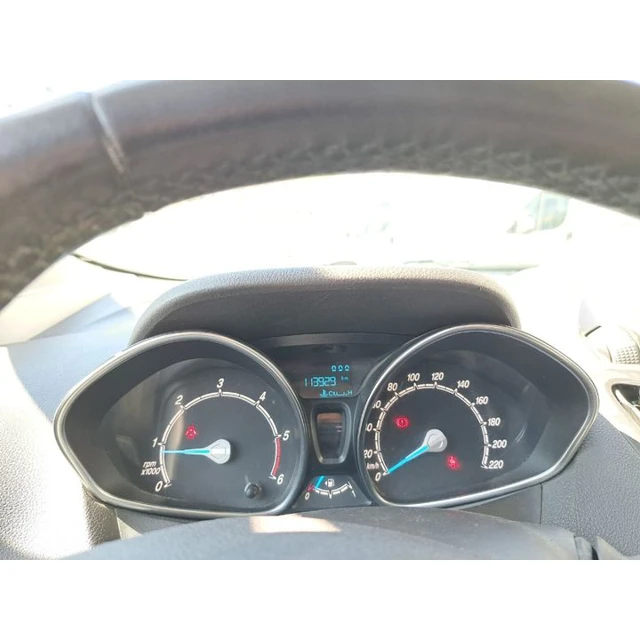 Ford TOURNEO COURIER 2023 113.928 km 7